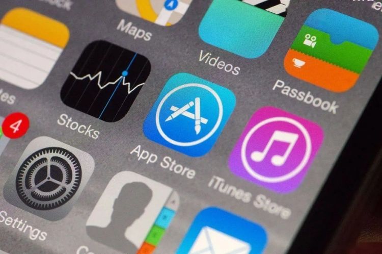 【系统编程】iOS开发是用什么语言进行开发的？
