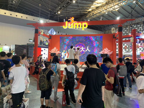 跳跃网络CCGEXPO2019展台引围观玩家互动欢乐多_游戏资讯-游民部落(gamecolg.com)