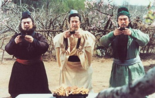 解析《卧龙吟》中比刘关张更神秘的三人组_游戏资讯-游民部落(gamecolg.com)
