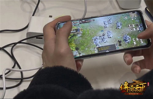 《传奇天下》热血之约精英玩家品鉴会圆满落幕_游戏资讯-游民部落(gamecolg.com)