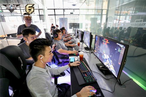 《逆战》腾讯行精彩回顾battle策划决战Z博士_游戏资讯-游民部落(gamecolg.com)