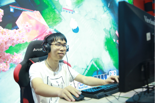 CCGEXPO2019跳跃网络SOLO赛火热进行谁是最强SOLO王_游戏资讯-游民部落(gamecolg.com)