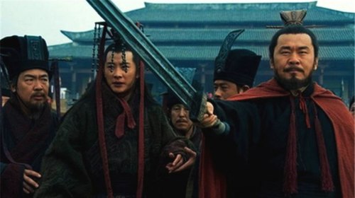 《卧龙吟》挟天子以令诸侯有啥用?曹操想的最明白_游戏资讯-游民部落(gamecolg.com)