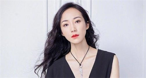 神秘代言人剪影曝光《末日进化》首位代言人大猜想_游戏资讯-游民部落(gamecolg.com)