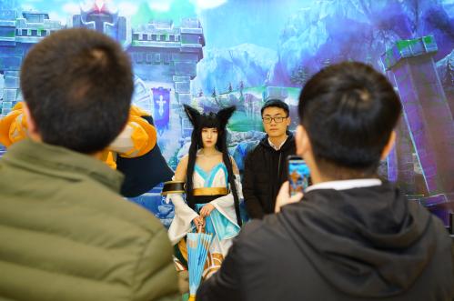 《王国纪元》空降重庆人气地标天和里!_游戏资讯-游民部落(gamecolg.com)