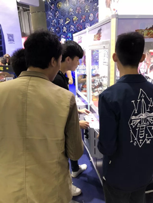 《英魂之战》携最新试玩版本亮相萤火虫漫展_游戏资讯-游民部落(gamecolg.com)