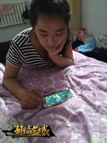 《烈焰龙城》玩家风采展创意自拍秀大奖出炉_游戏资讯-游民部落(gamecolg.com)
