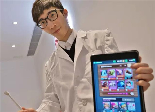 《皇室战争》CLOS2专访香港老中医Aaron_游戏资讯-游民部落(gamecolg.com)