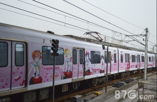 重庆LoveLive!学园偶像祭“痛地铁”现身LL教大福利_游戏资讯-游民部落(gamecolg.com)