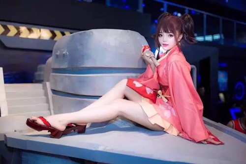 无名小姐姐的诱惑《甲铁城的卡巴内瑞》真人版福利_游戏资讯-游民部落(gamecolg.com)