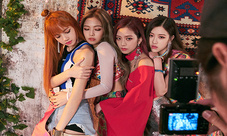 大眼萌妹LISA加盟《节奏大爆炸》BLACKPINK再次出击