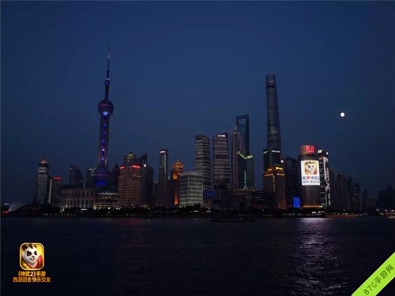 神武2手游巨屏广告亮相外滩黄浦江边新景观_游戏资讯-游民部落(gamecolg.com)