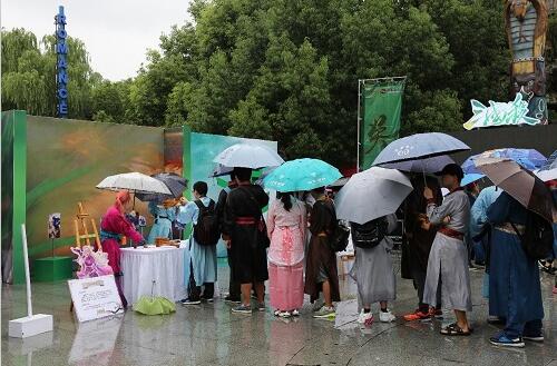 《三国杀》大玩穿越宋城嘉年华雨中感动落幕_游戏资讯-游民部落(gamecolg.com)