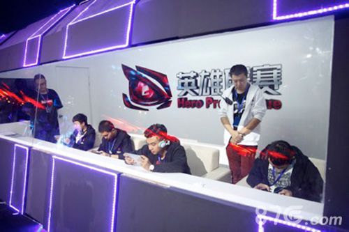 火爆激战激情上演《全民枪战》英雄联赛完美落幕_游戏资讯-游民部落(gamecolg.com)