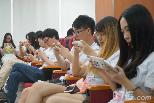《翻滚球球》玩家见面会圆满落幕绝密资料曝光_游戏资讯-游民部落(gamecolg.com)